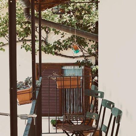 Casa Lobe - Charming Apartment In Village Centre La Morra Ngoại thất bức ảnh