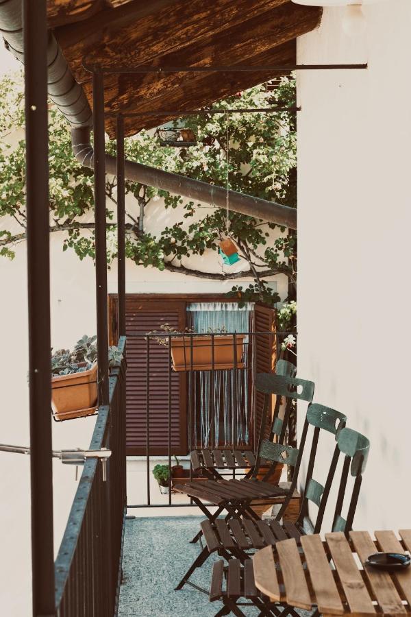 Casa Lobe - Charming Apartment In Village Centre La Morra Ngoại thất bức ảnh